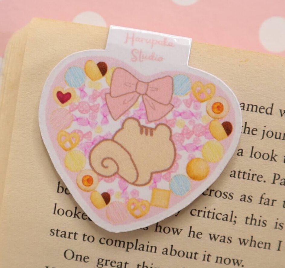 Kawaii Squirrel Handmade Magnetic Heart Cookie Bookmark - Image 2